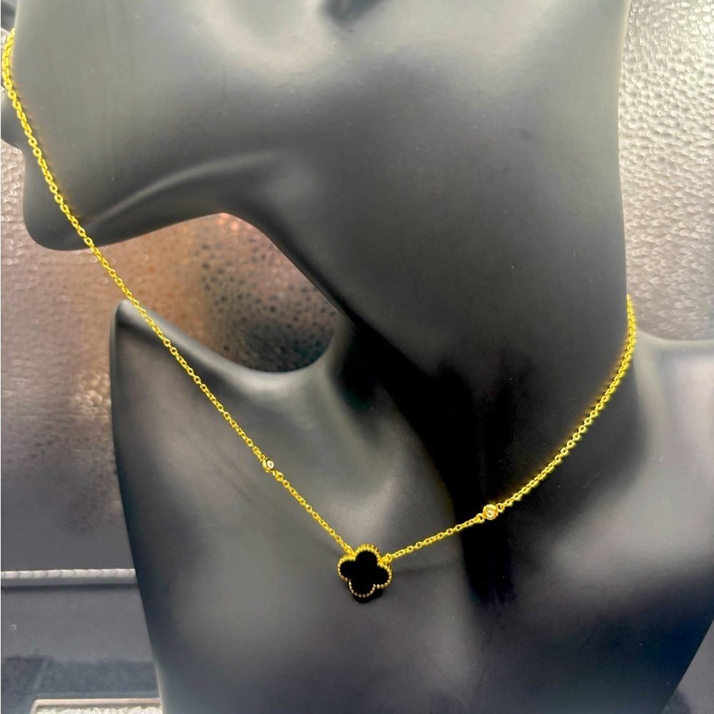 Elegant Sterling Silver Gold and Black Onyx Flower Necklace